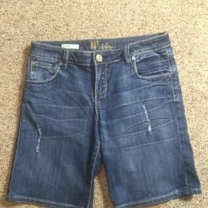 Kut from the Kloth Catherine shorts